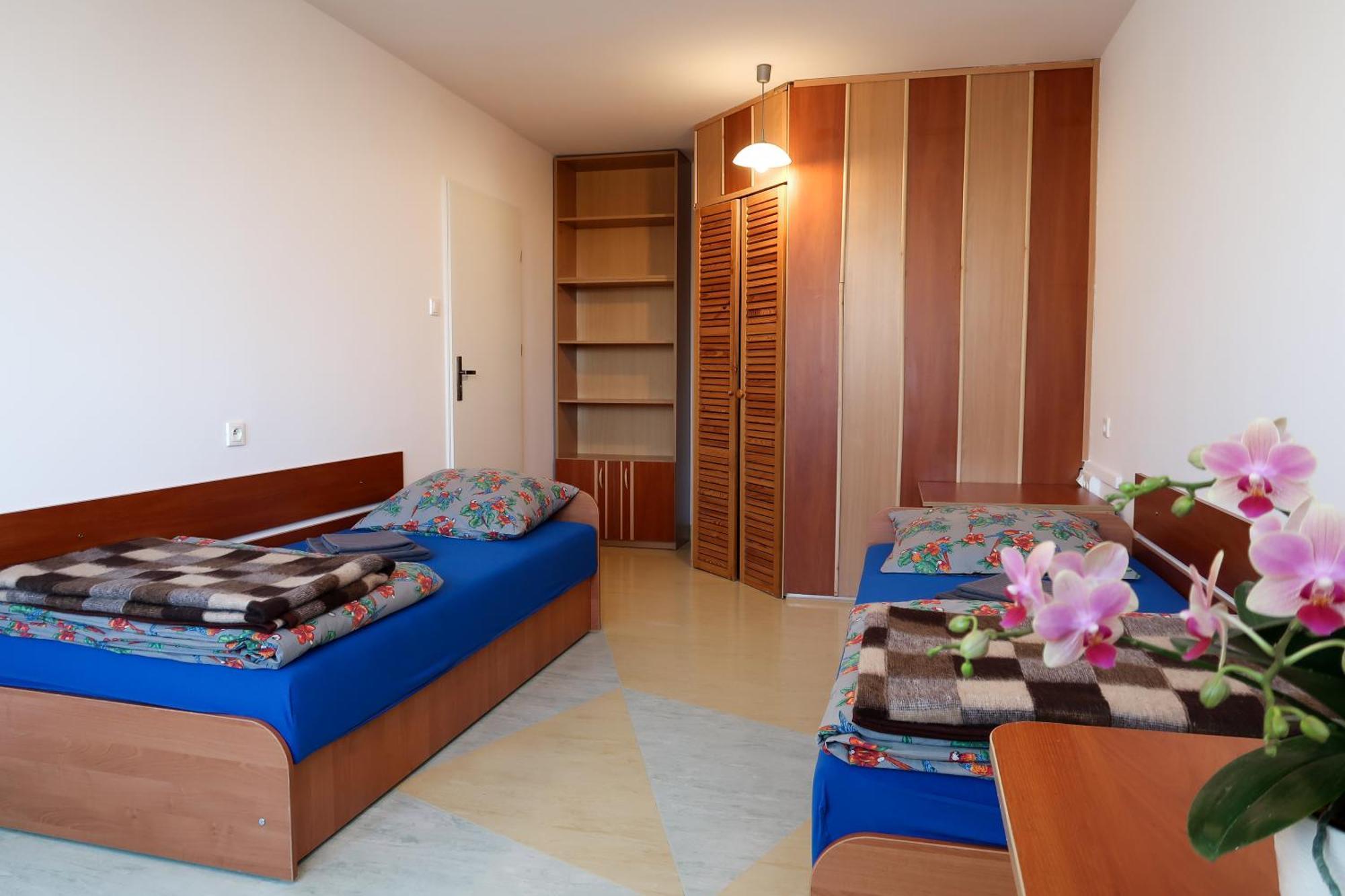 Auberge de jeunesse Dom Studencki Raj à Wrocław Extérieur photo