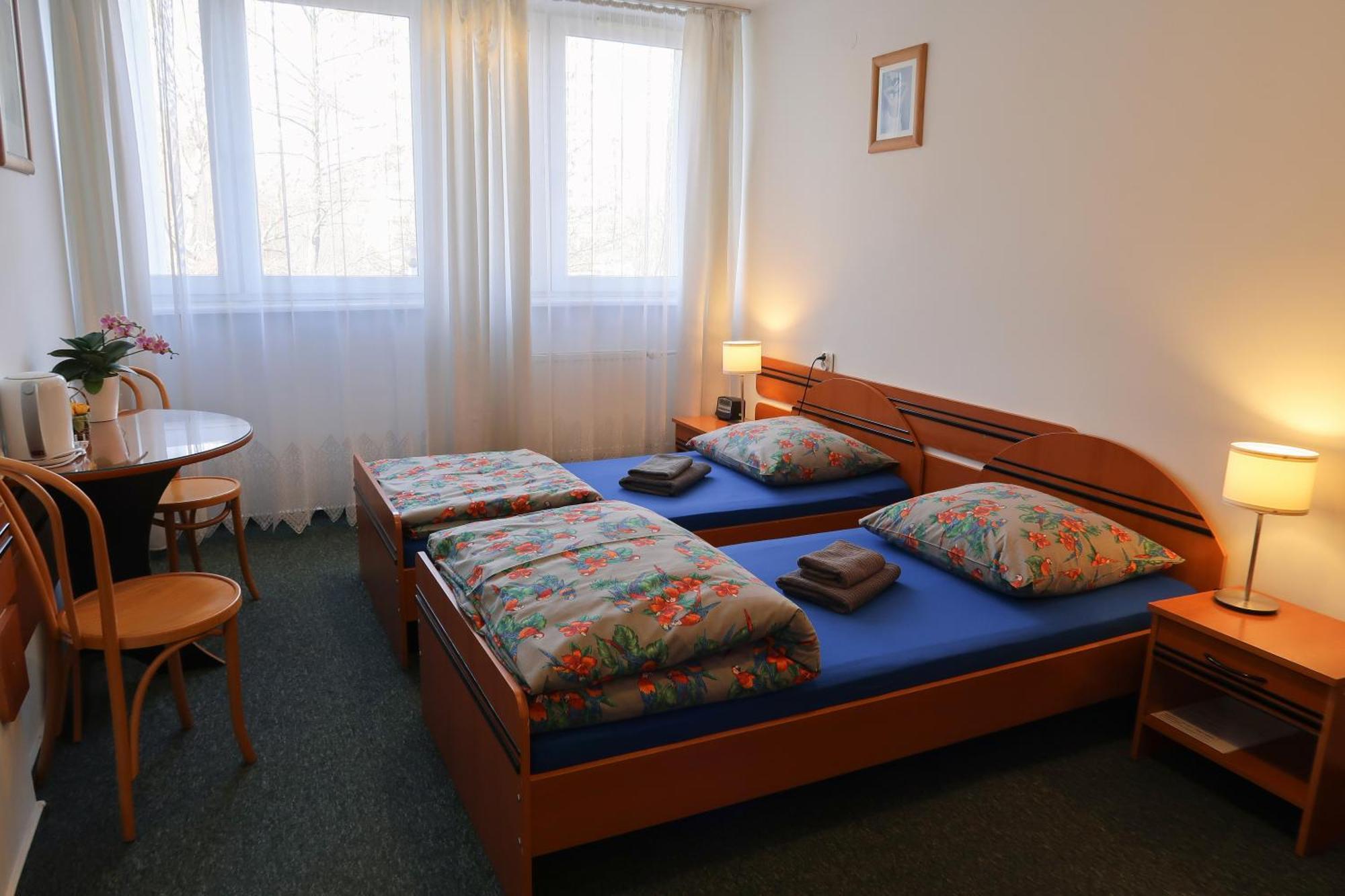 Auberge de jeunesse Dom Studencki Raj à Wrocław Extérieur photo