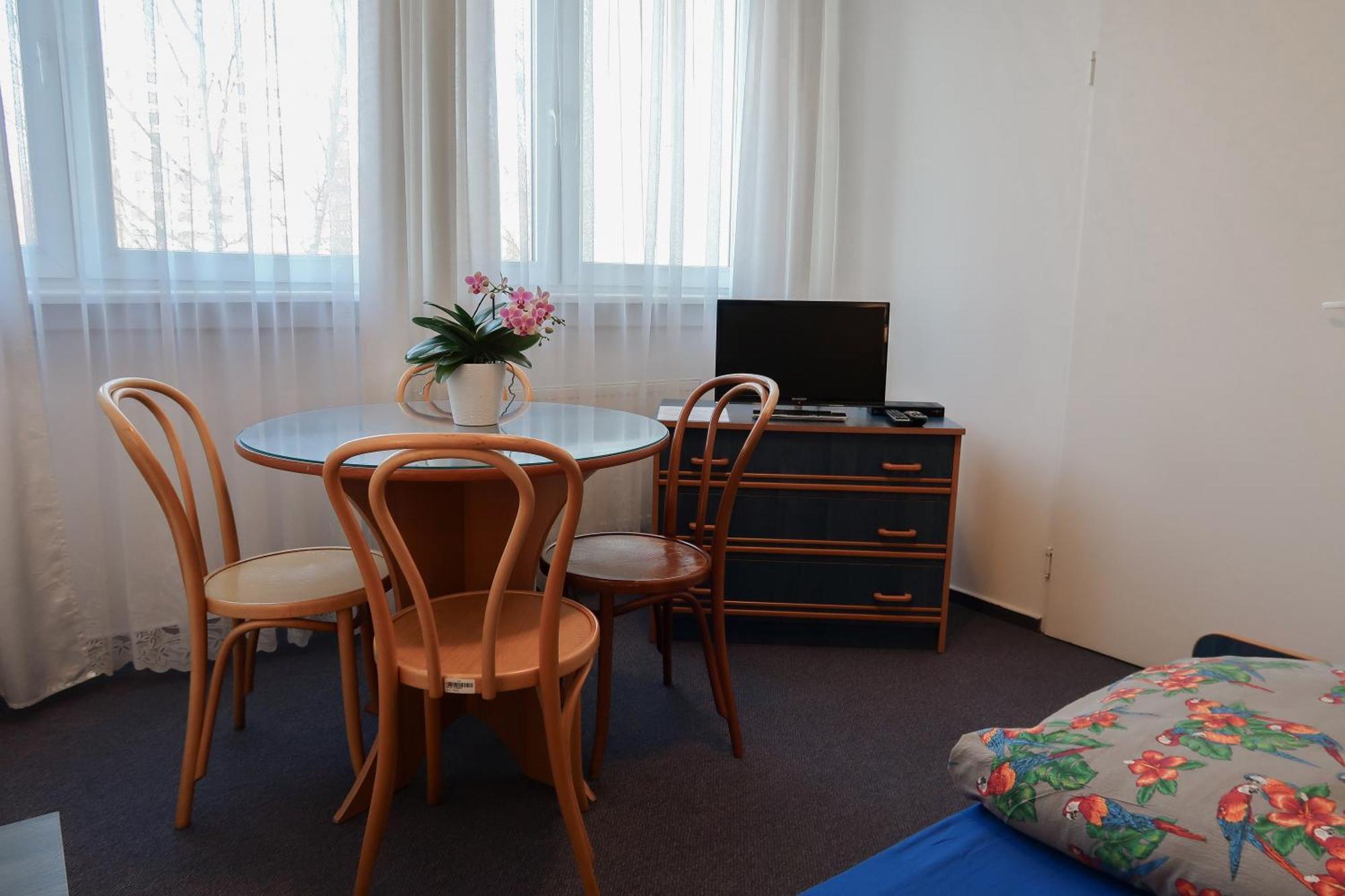 Auberge de jeunesse Dom Studencki Raj à Wrocław Extérieur photo