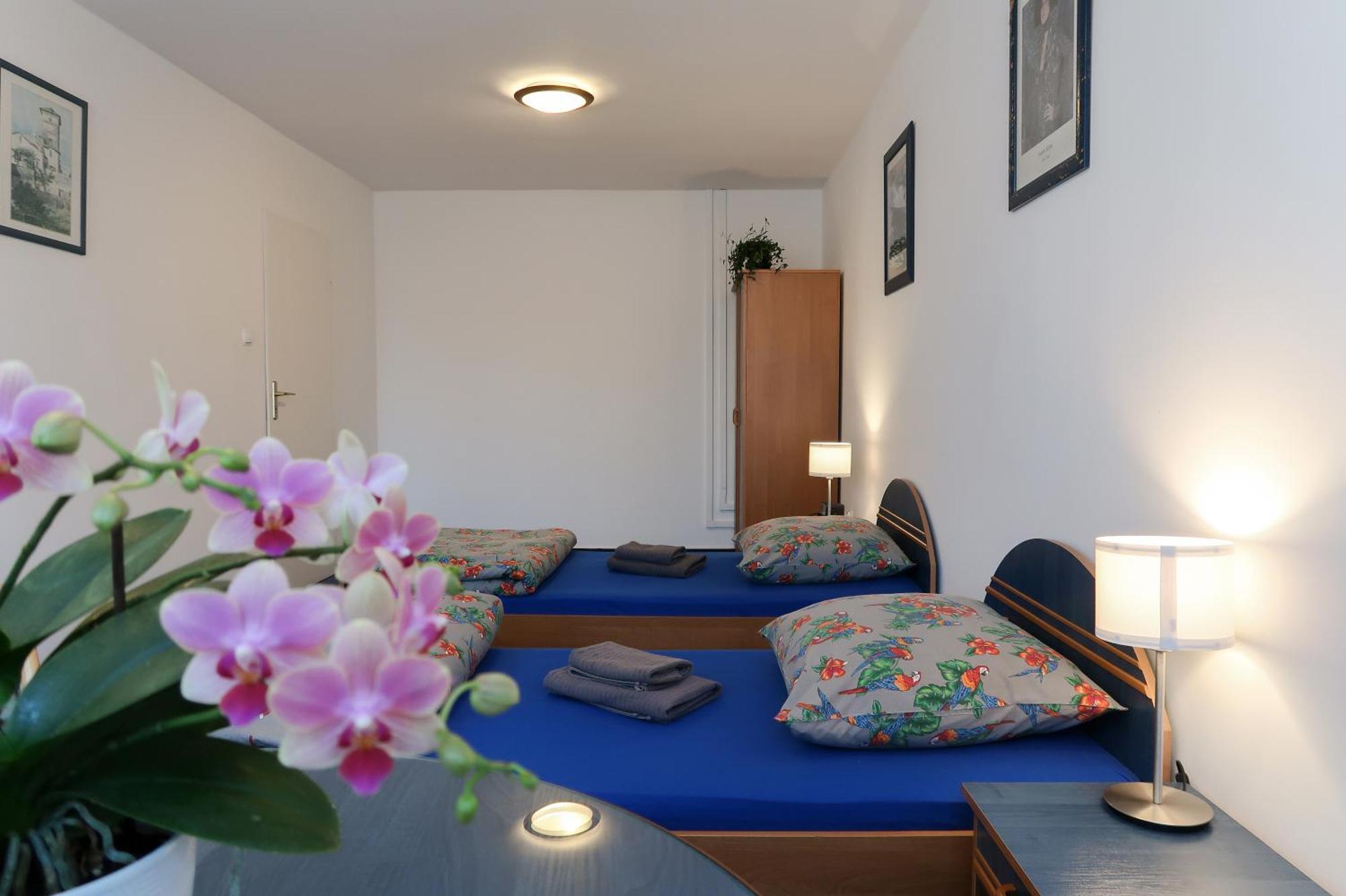Auberge de jeunesse Dom Studencki Raj à Wrocław Extérieur photo